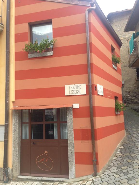 Casa Vacanza Castagna Nesso Bilik gambar